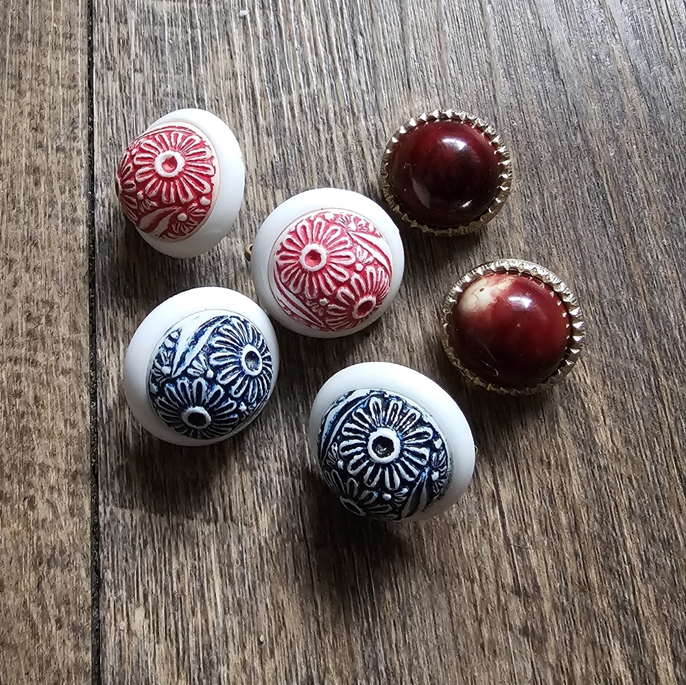 Vintage 50's/60's clip-on earrings. Made in Hong Kong. Set of 3.
